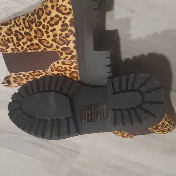 NWOB LUCKY COW HAIR BOOTS. SZ 9.5 - Picture 2 of 4